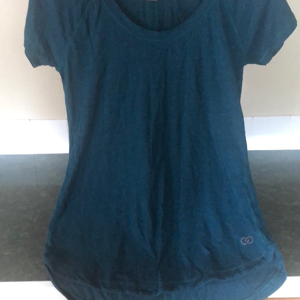 Women’s shirt